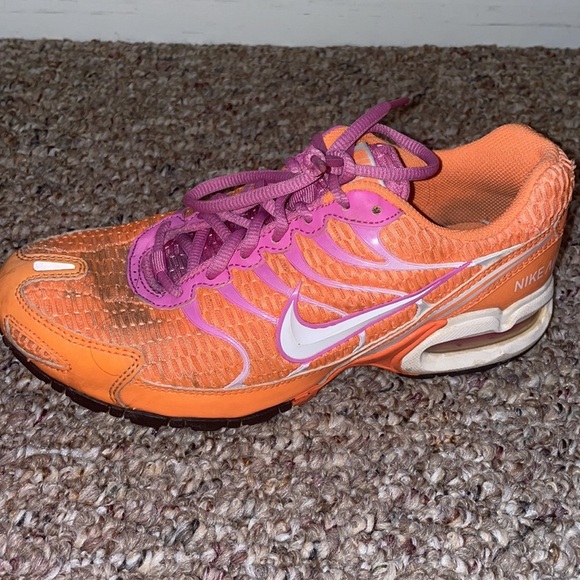 Women’s Nike Air Max Torch 4 Shoes - Picture 2 of 9